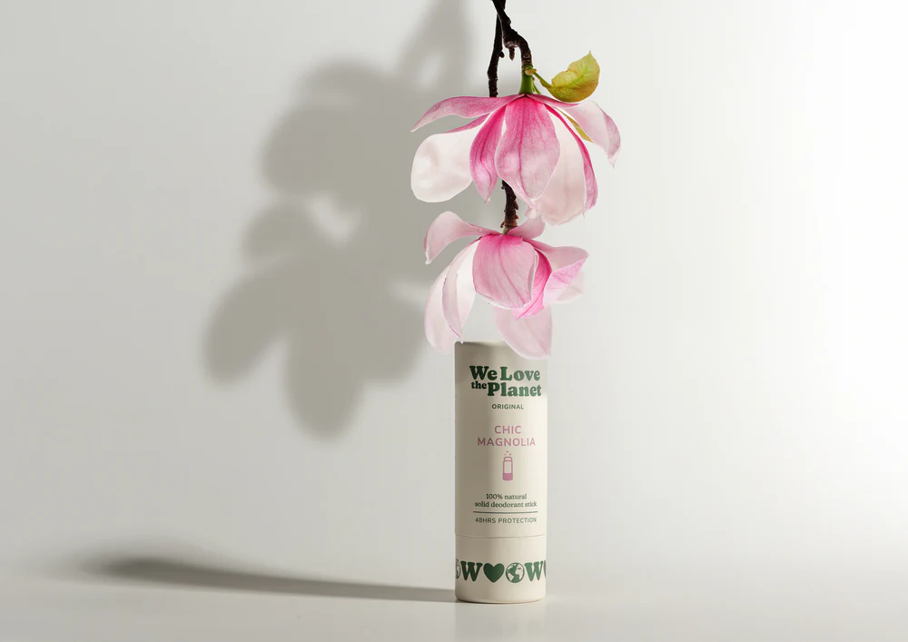 We Love The Planet Deodorant Stick Chic Magnolia 40 g – Natuurlijke & Plasticvrije Deodorant